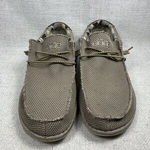 Hey Dude Wally Sox Men’s Size 12 Beige Slip On Shoes Driving Summer